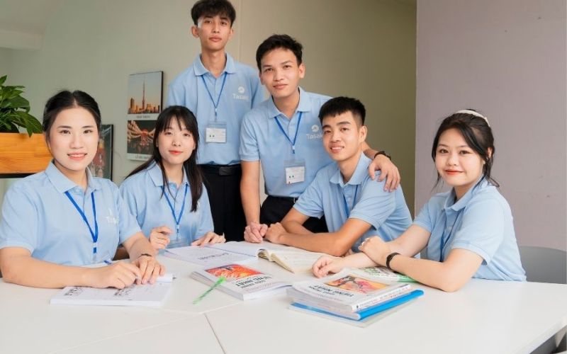 Cân nhắc quyền lợi và các ràng buộc trong quá trình XKLĐ