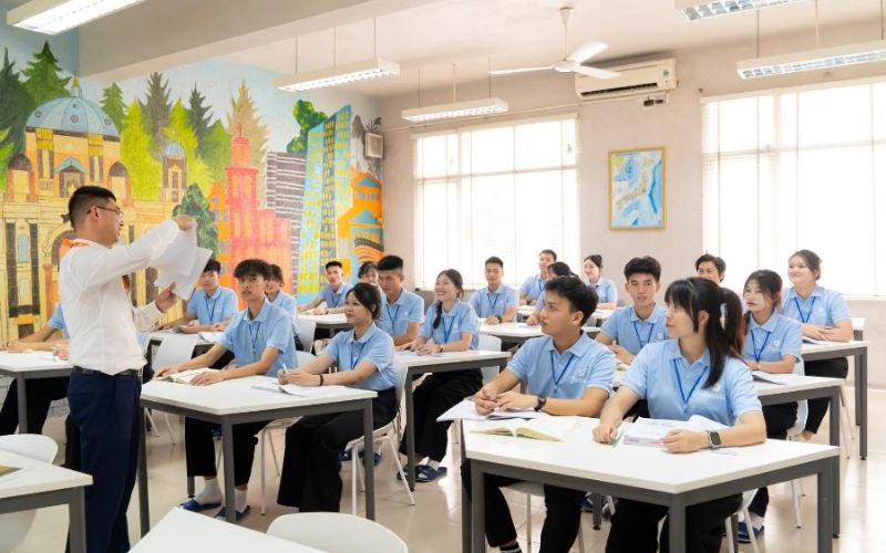 Góc nhìn tổng quan giúp nữ giới cân nhắc trước quyết định XKLĐ